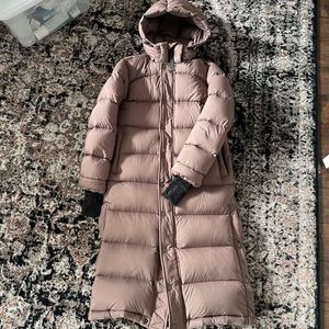 Aritzia Super Puff long 3XS